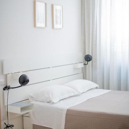 Dall Arca Smart Flat - Central Station Checkpoint Bari Buitenkant foto