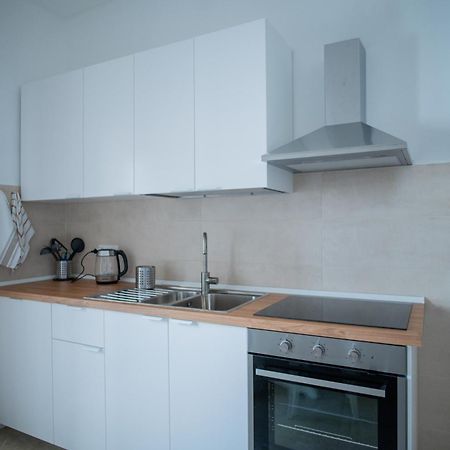 Dall Arca Smart Flat - Central Station Checkpoint Bari Buitenkant foto