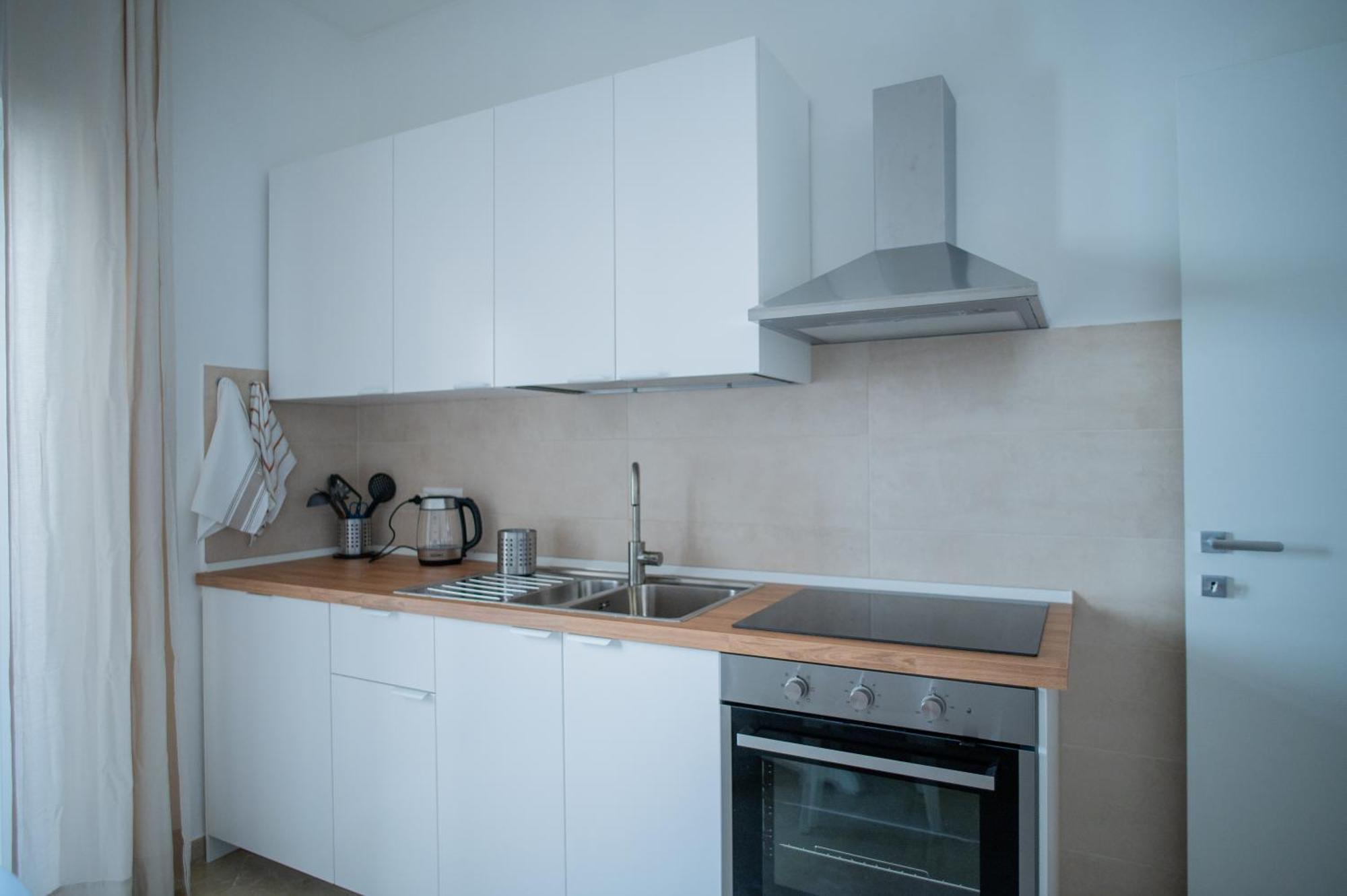 Dall Arca Smart Flat - Central Station Checkpoint Bari Buitenkant foto